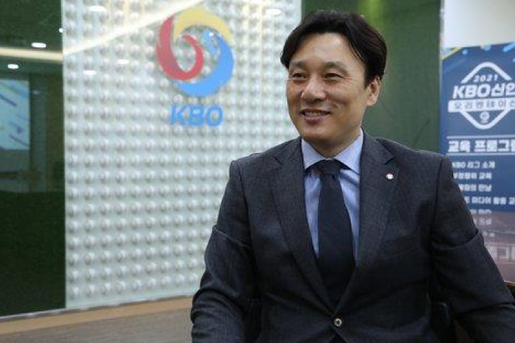 Lee Seung-yuop รับตำแหน่งผู้จัดการ Doosan Bears